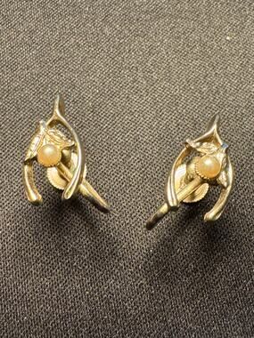Vintage Gold tone Screw Back Wish Bone Earrings Faux Pearls